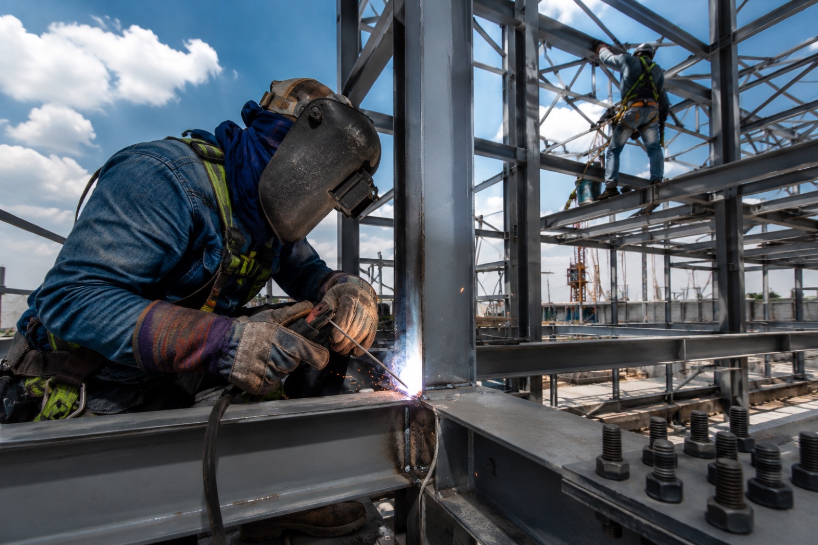 Yende Engineering — Structural Steel Fabrication & Erection